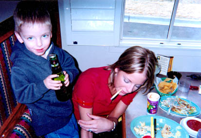 ../lemur-02-6/bp_hiMom2.jpg
